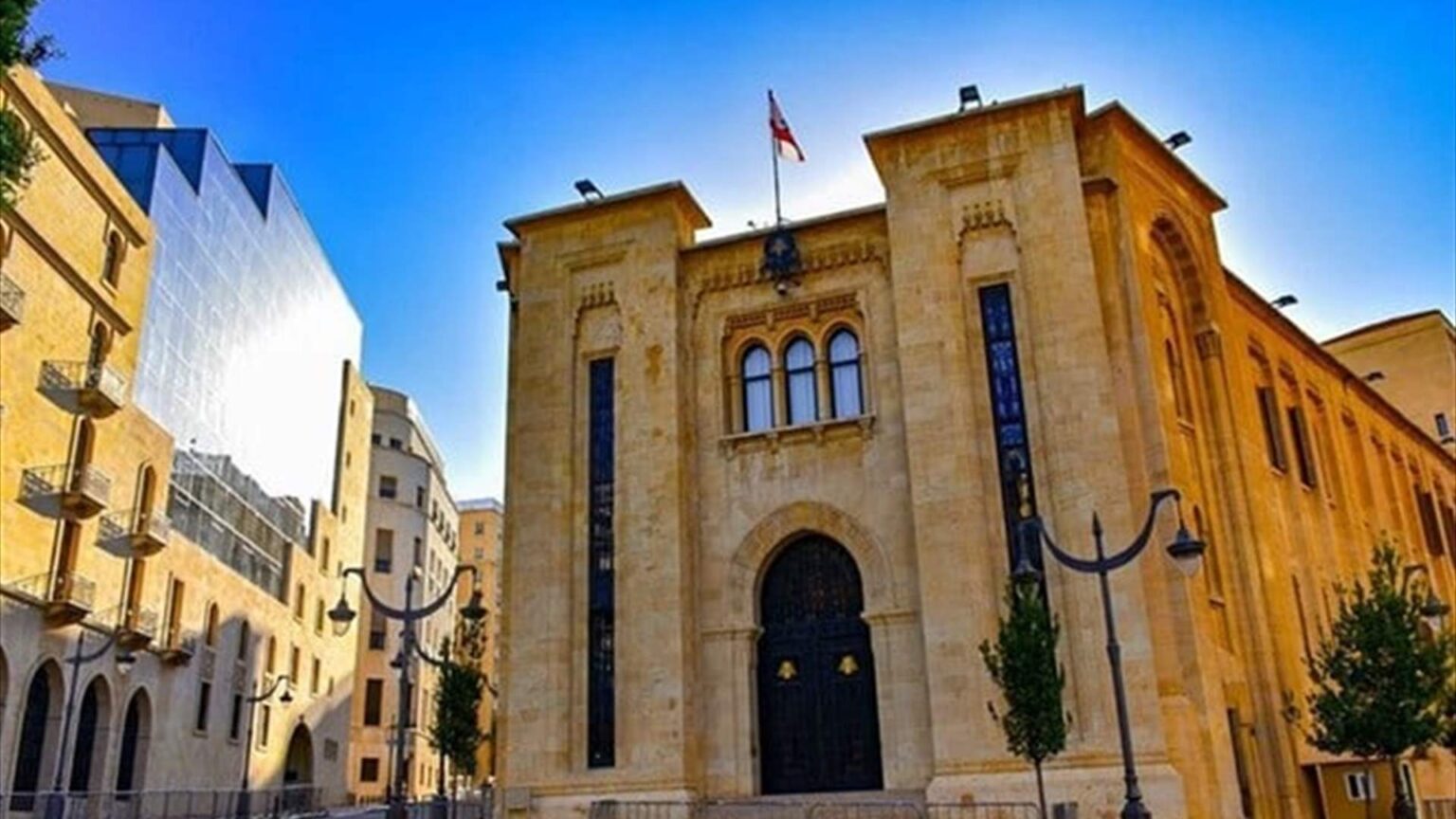 الادارة والعدل أرجأت البت بتمديد سن التقاعد وقانون الاعلام لمزيد من الدرس