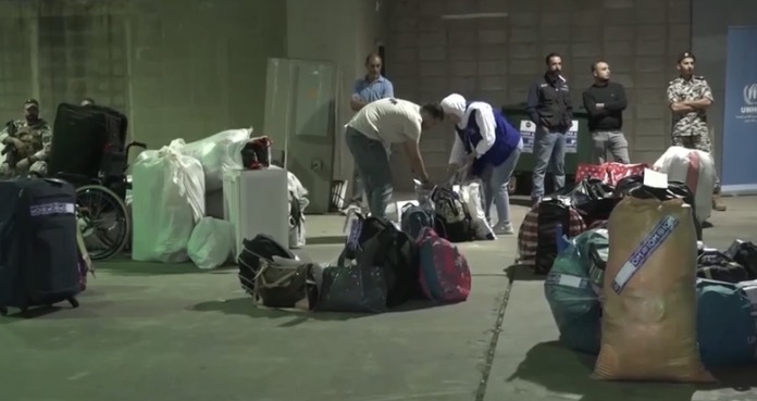 عودة أكثر من 160 لاجئاً سورياً عبر معبر العريضة
