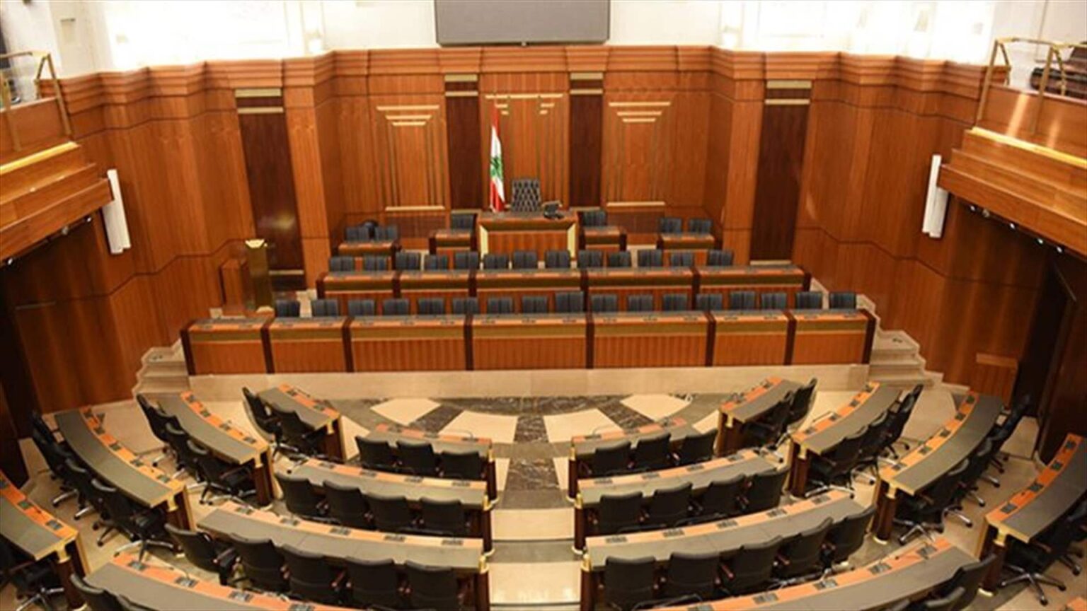 تلويح بمقاطعة جلسة مجلس النواب… وهذا ما قالته مصادر نيابية قريبة من بري لـ”الشرق الأوسط”