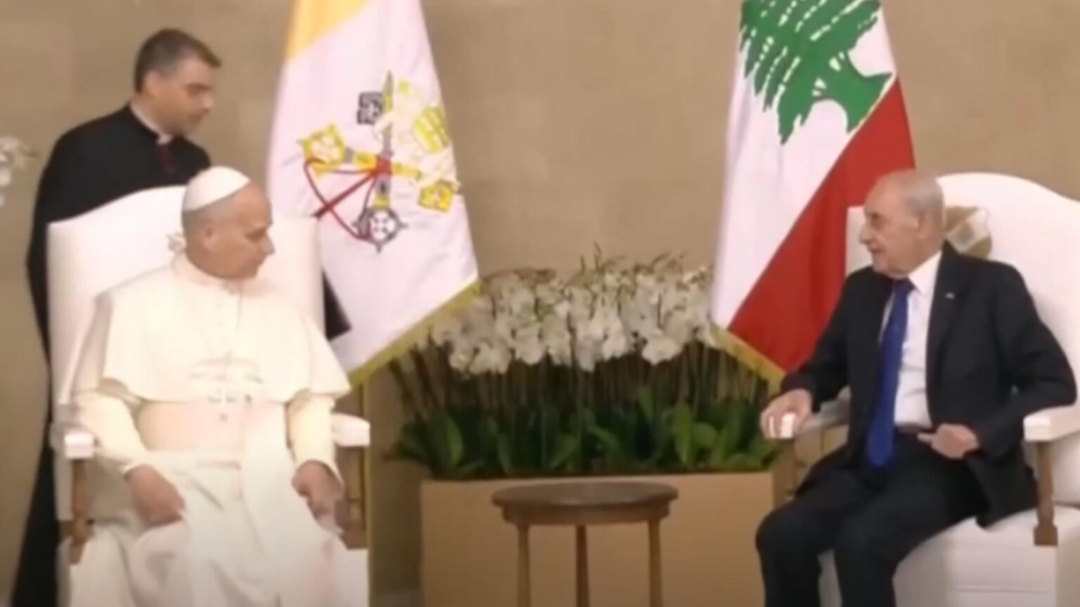 “على خطى يسوع المسيح في لبنان”.. هذه هدية بري للبابا لاوون