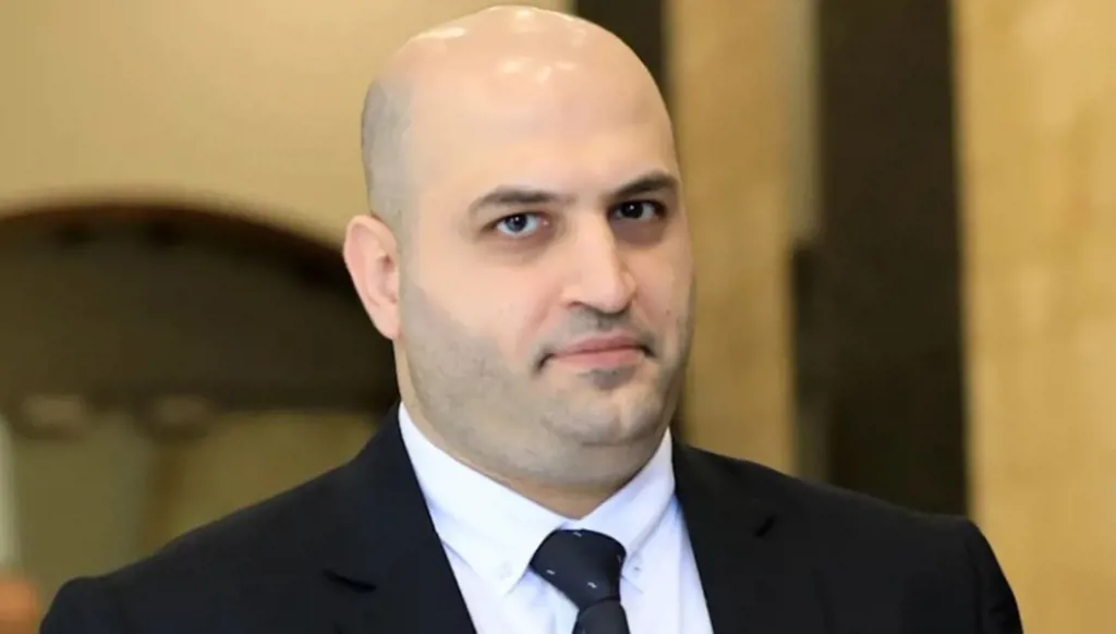 وزير الصحة أعطى توجيهاته بمعالجة الجرحى المصابين نتيجة انهيار المبنى في التبانة