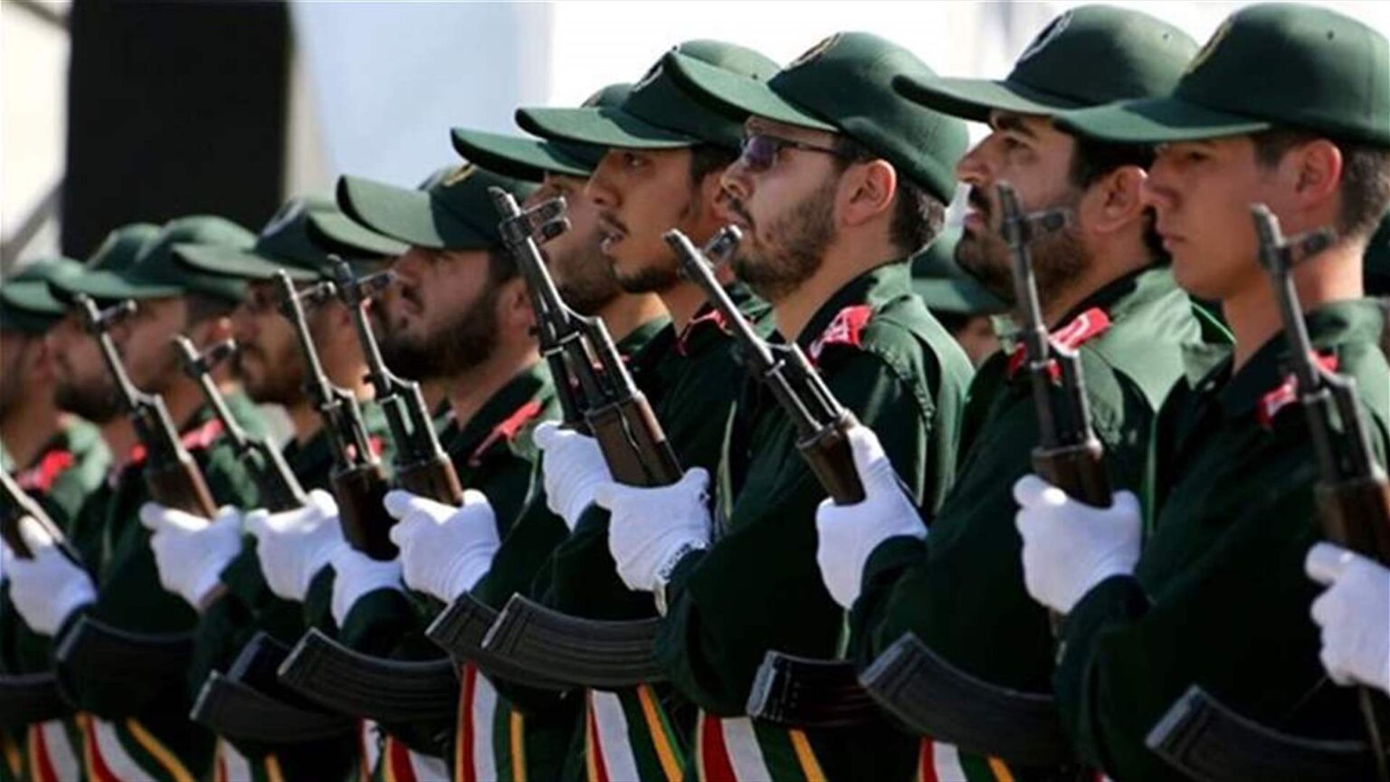 الحرس الثوري يهدّد باستهداف شركات أميركية ردا على قتل مسؤولين إيرانيين